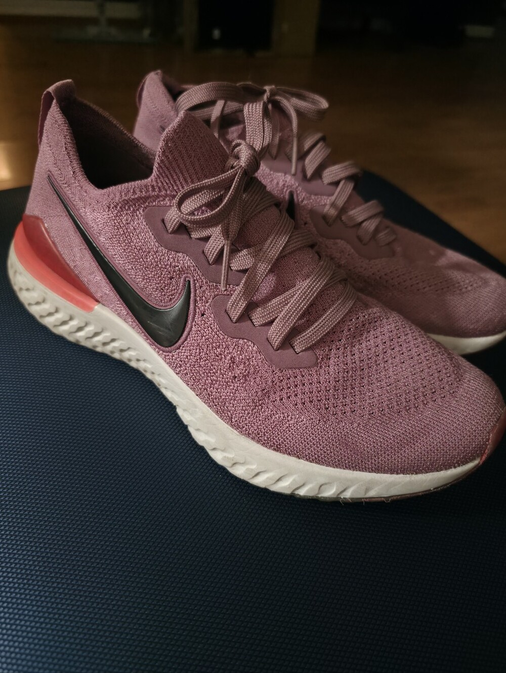 Nike Epicreact Women’s Knit Sneakers in Mauve Lavendar with Black Swoosh